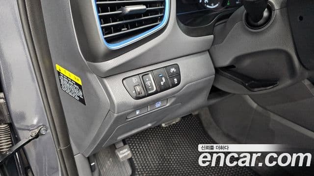 Hyundai Ioniq гибрид, 2019 18