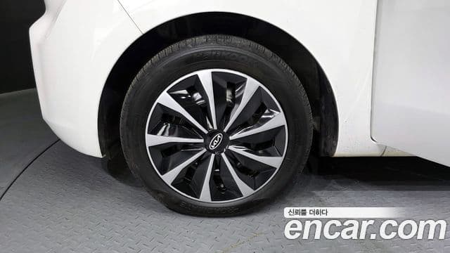 Kia The / новый New Ray Standard, 2022 все фото