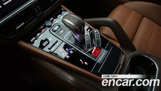 Porsche Cayenne (PO536) 3.0 купе, 2022 9