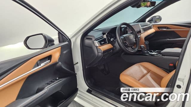 Toyota 캠리 (XV80) 2.5 XLE гибрид, 2025 10