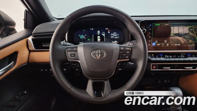 Toyota 캠리 (XV80) 2.5 XLE гибрид, 2025 13