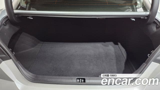 Toyota 캠리 (XV80) 2.5 XLE гибрид, 2025 20