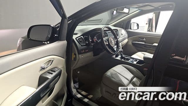 Kia All New Carnival Noblesse, 2018 10