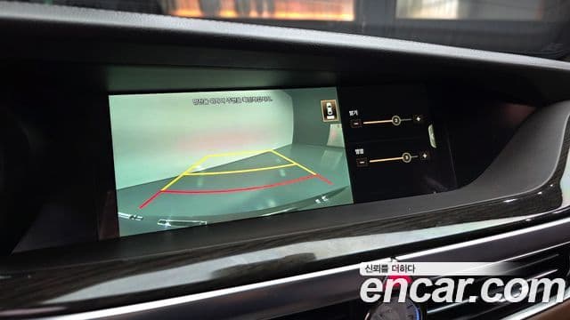 Genesis G90 Luxury, 2019 15