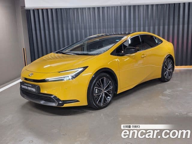 Toyota 프리우스 5세대 2.0 XLE, 2024 1