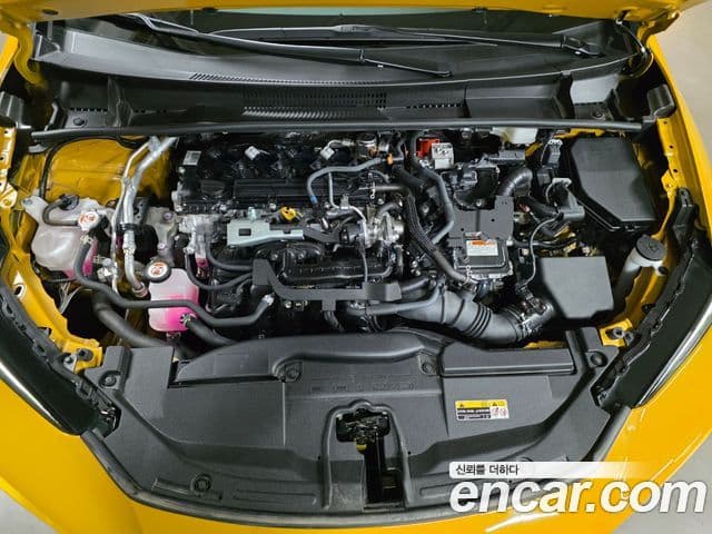 Toyota 프리우스 5세대 2.0 XLE, 2024 9