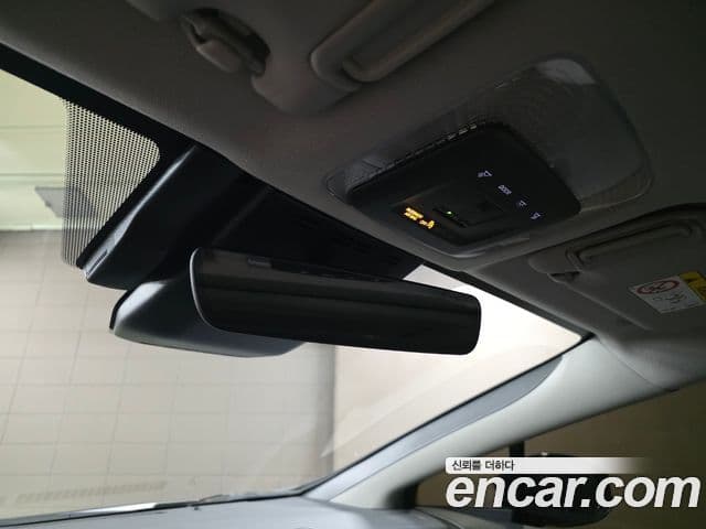 Toyota 프리우스 5세대 2.0 XLE, 2024 17