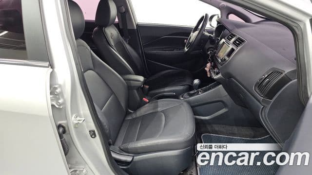 Kia All New Pride Deluxe, 2014 11
