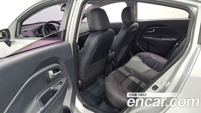 Kia All New Pride Deluxe, 2014 13