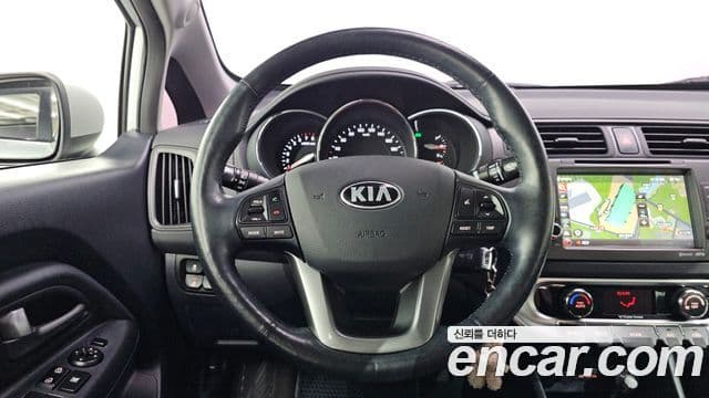 Kia All New Pride Deluxe, 2014 14