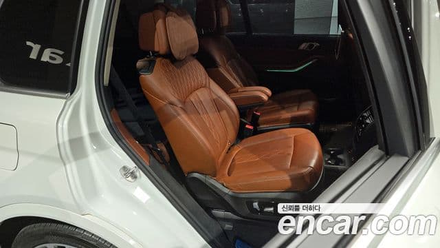 BMW X7 (G07) xDrive 30d Design Pure Excellence 6인승, 2020 12