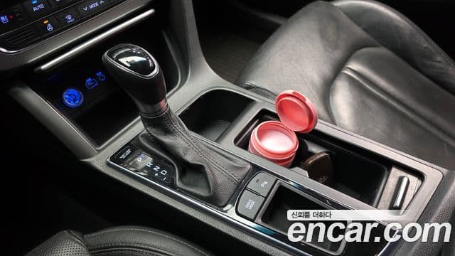 Hyundai LF Sonata Premium, 2015 9