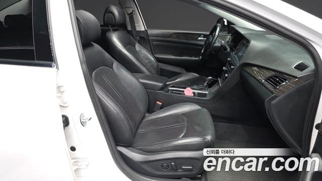 Hyundai LF Sonata Premium, 2015 11