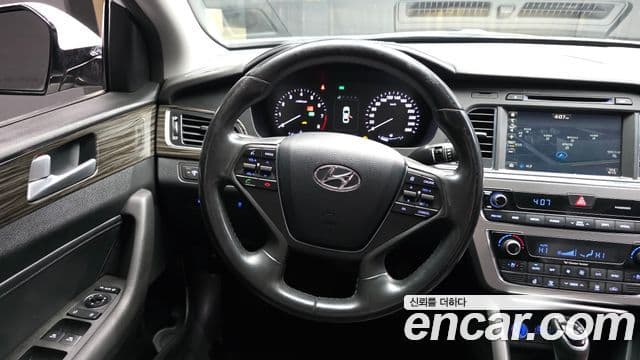 Hyundai LF Sonata Premium, 2015 13