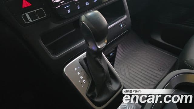 Hyundai Staria Modern, 2022 9