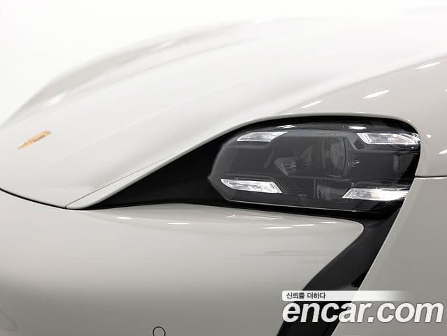 Porsche 타이칸 турбо Cross Turismo, 2023 11