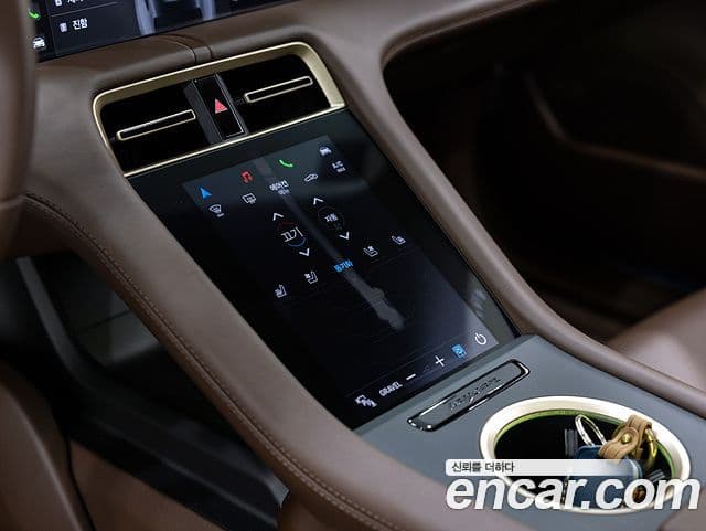 Porsche 타이칸 турбо Cross Turismo, 2023 17