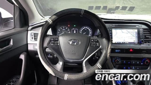 Hyundai LF Sonata Style, 2015 13