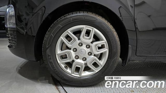 Hyundai Staria Modern, 2023 все фото