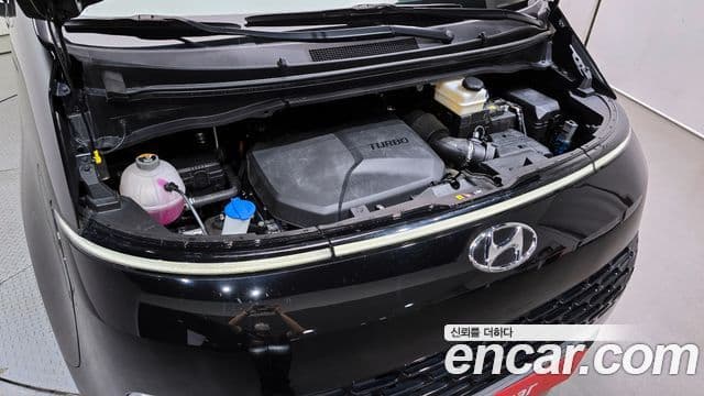 Hyundai Staria Modern, 2023 6