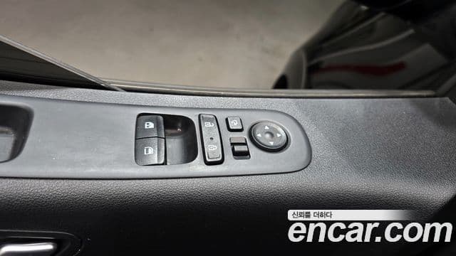 Hyundai Staria Modern, 2023 16