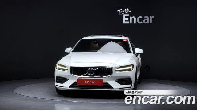 Volvo S60 3세대 T5 Inscription, 2020 3