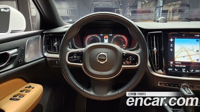 Volvo S60 3세대 T5 Inscription, 2020 14