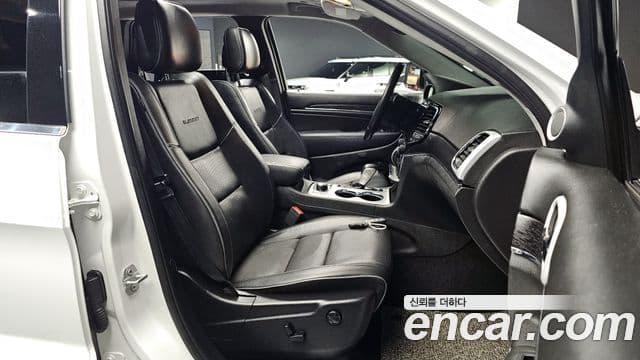 Jeep Grand Cherokee WK2, 2021 10