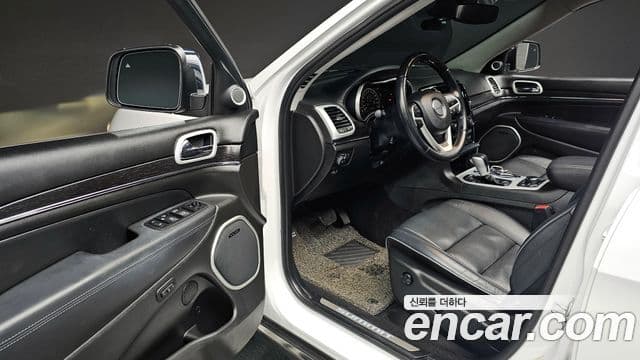 Jeep Grand Cherokee WK2, 2021 11