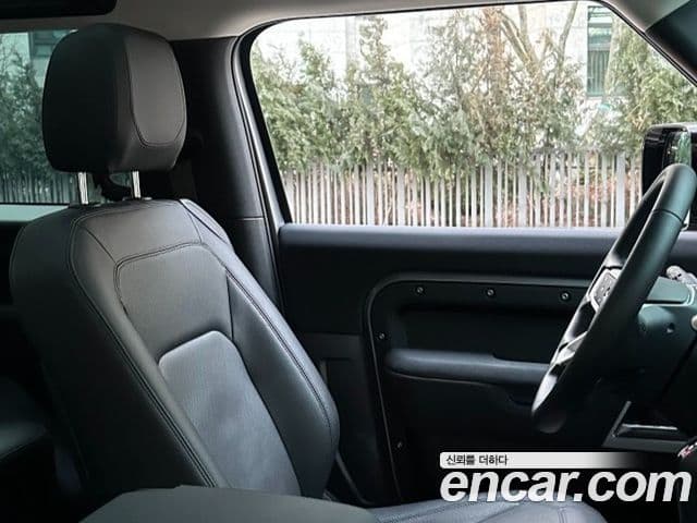 Land Rover Defender (L663) 90 D250 SE, 2023 11