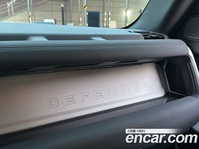 Land Rover Defender (L663) 90 D250 SE, 2023 14
