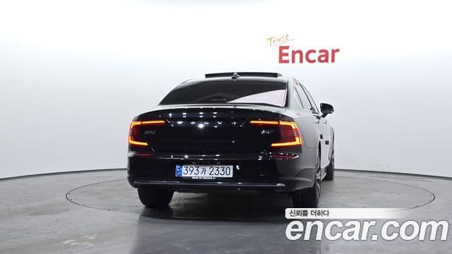 Volvo S90 B6 AWD Inscription, 2022 4