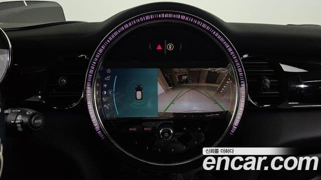 Mini Cooper 3세대, 2023 15