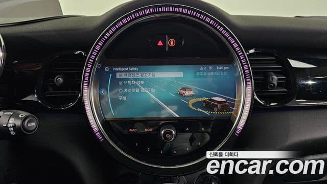 Mini Cooper 3세대, 2023 16