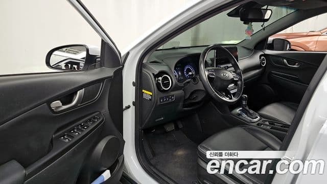 Hyundai Kona гибрид Special, 2020 10