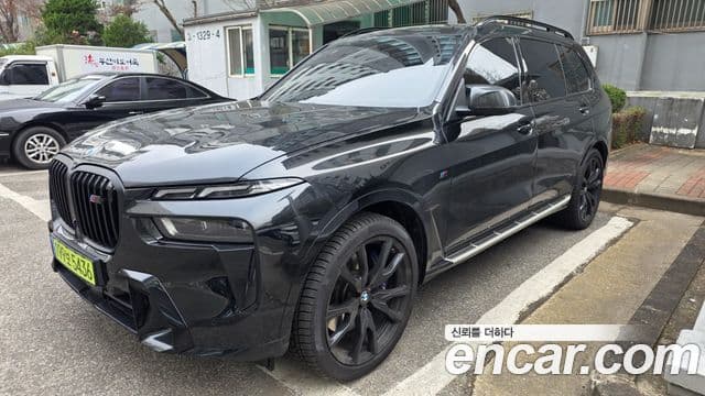 BMW X7 (G07) xDrive 40i M Sport 6인승, 2025 2