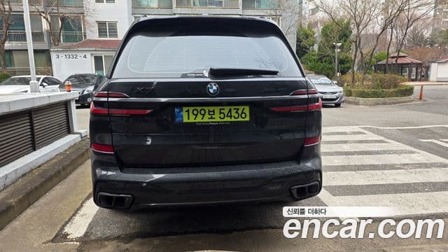 BMW X7 (G07) xDrive 40i M Sport 6인승, 2025 4