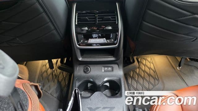 BMW X7 (G07) xDrive 40i M Sport 6인승, 2025 18