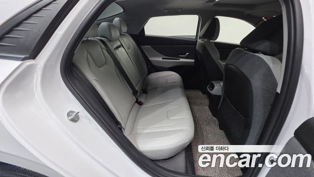 Hyundai Avante (CN7) Inspiration, 2021 19