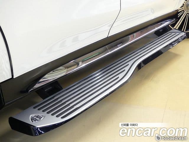 Mercedes-Benz GLS-класс X167 Maybach GLS600 4MATIC, 2023 16