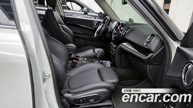 Mini Cooper D Countryman 2세대, 2021 11