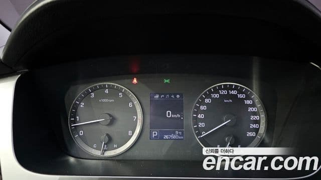 Hyundai LF Sonata LPI Modern(для людей с инвалидностью), 2015 8