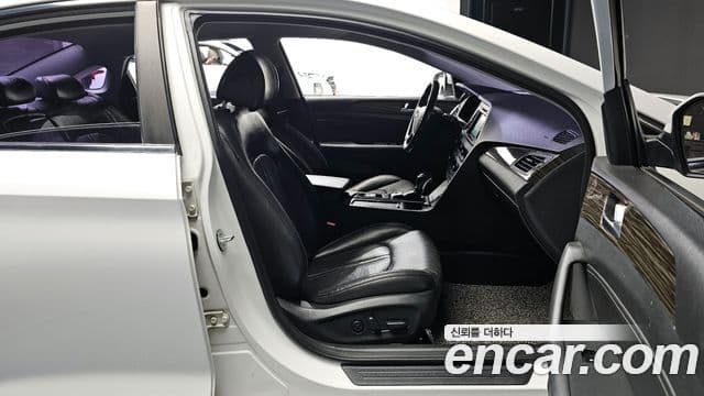 Hyundai LF Sonata LPI Modern(для людей с инвалидностью), 2015 10