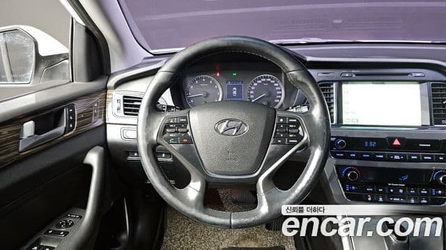 Hyundai LF Sonata LPI Modern(для людей с инвалидностью), 2015 13