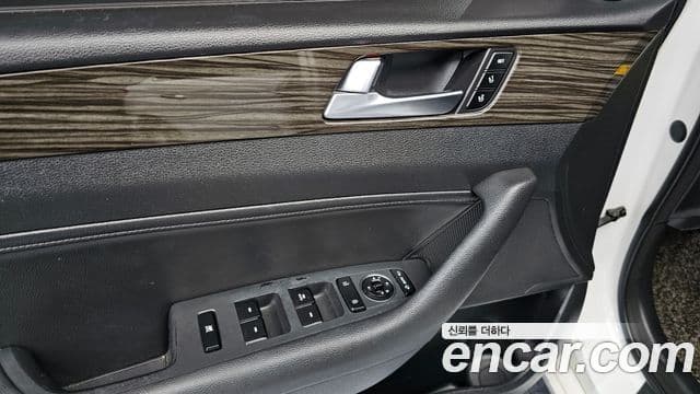 Hyundai LF Sonata LPI Modern(для людей с инвалидностью), 2015 18