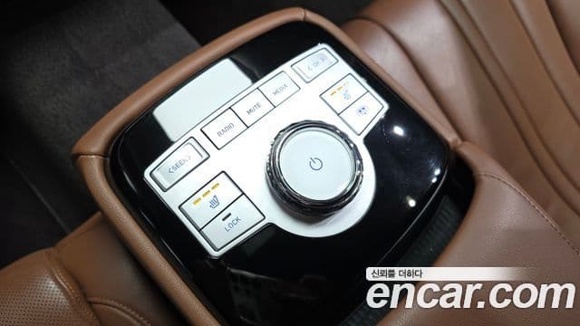 Genesis G80 (RG3) бензин 2.5 турбо 2WD, 2024 17