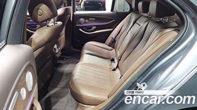 Mercedes-Benz E-класс W213 Exclusive, 2020 12