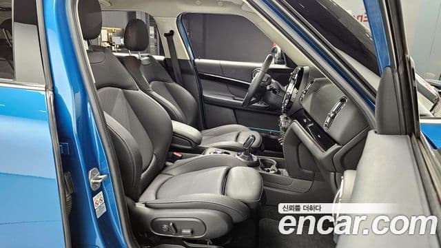 Mini Cooper Countryman 2세대, 2023 10