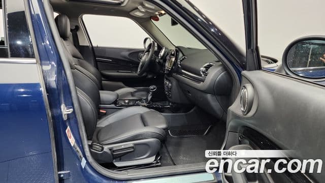 Mini Cooper 클럽맨 2세대, 2016 11
