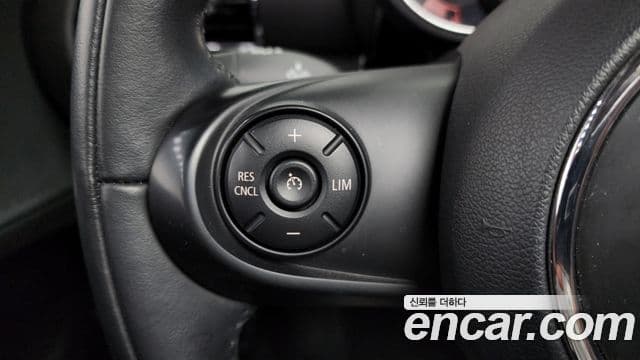 Mini Cooper 클럽맨 2세대, 2016 14